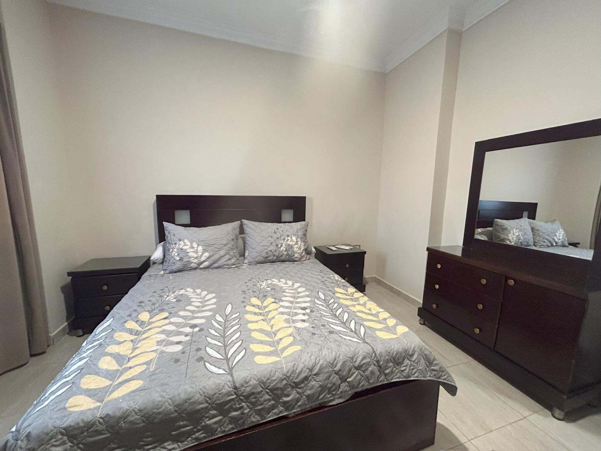 Luxury Apartments Beside Mall Of Arabia And Dar Al-Fouad Hospital - Families Only- No Alcoholic Beverages 6th of October City Esterno foto