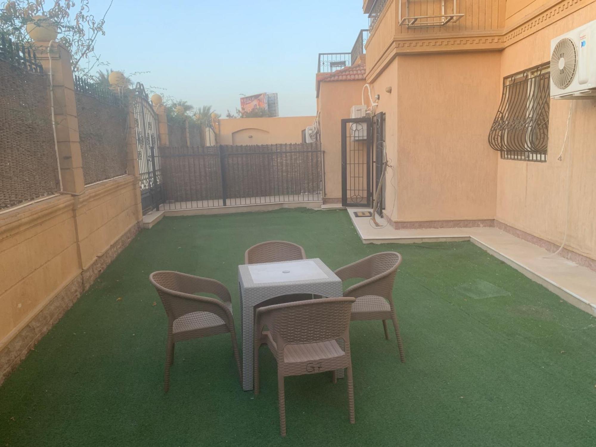 Luxury Apartments Beside Mall Of Arabia And Dar Al-Fouad Hospital - Families Only- No Alcoholic Beverages 6th of October City Esterno foto